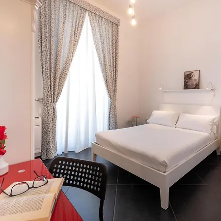 Maria Vittoria Charming And Bed & Breakfast Brindisi